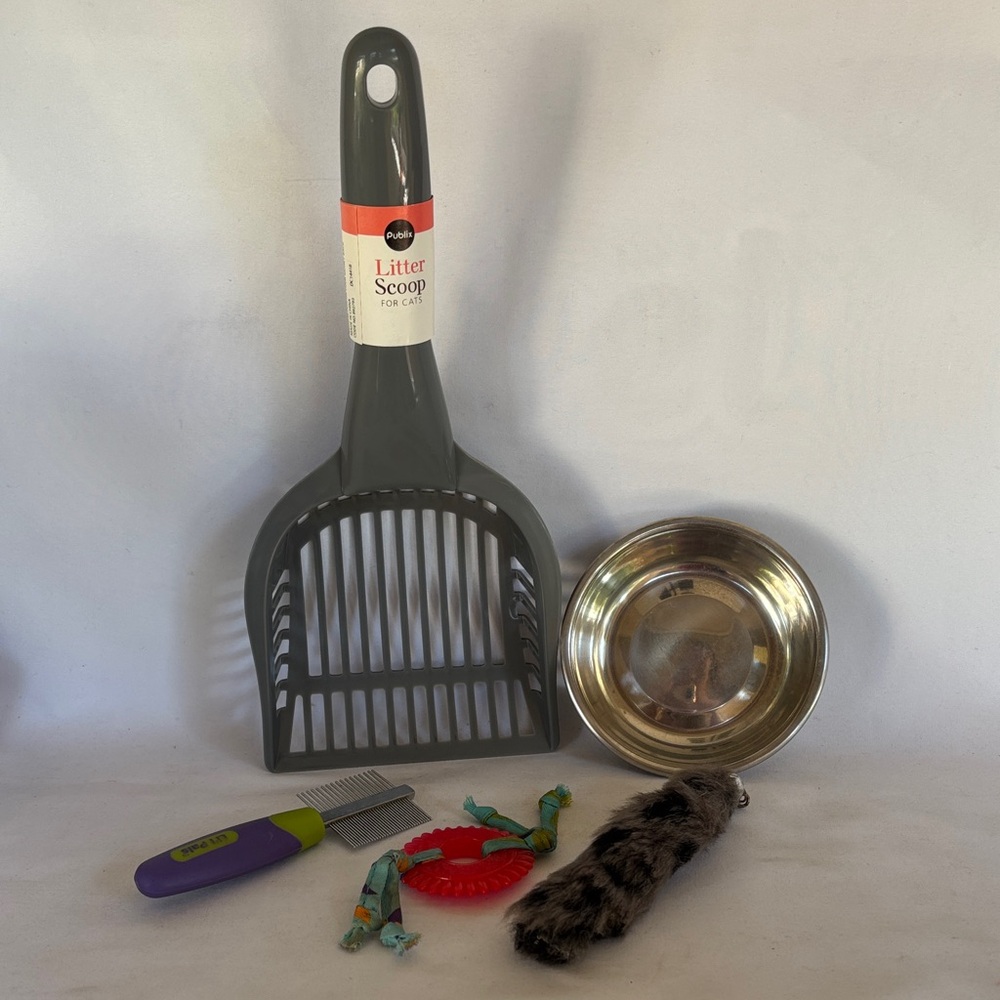 GRAY CAT LITTER SCOOP WITH PET CAT ACCESSORIES - Picture 1 of 10